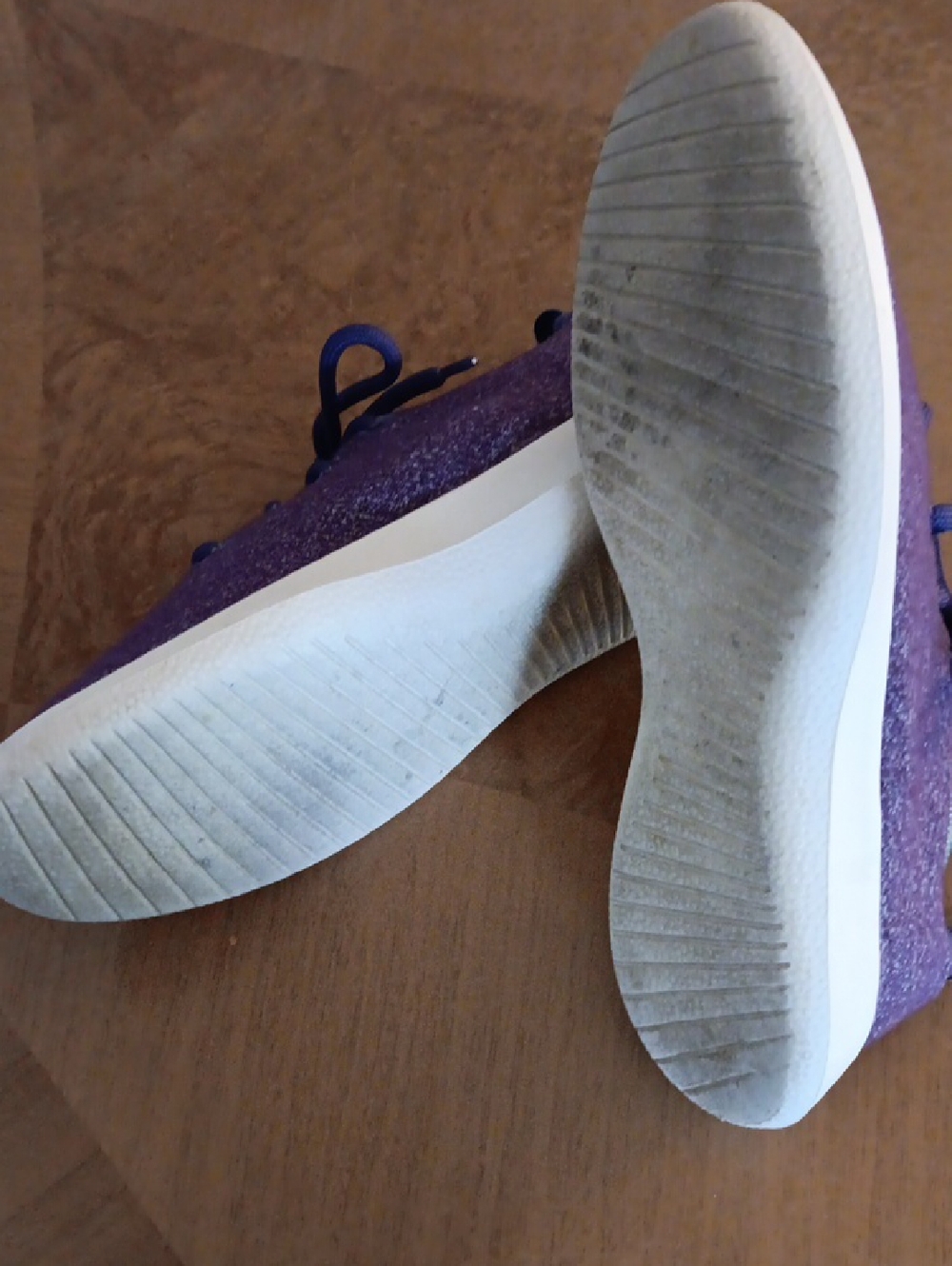 Allbirds Wool Runner Comfort Athletic Shoes - Picture 13 of 16